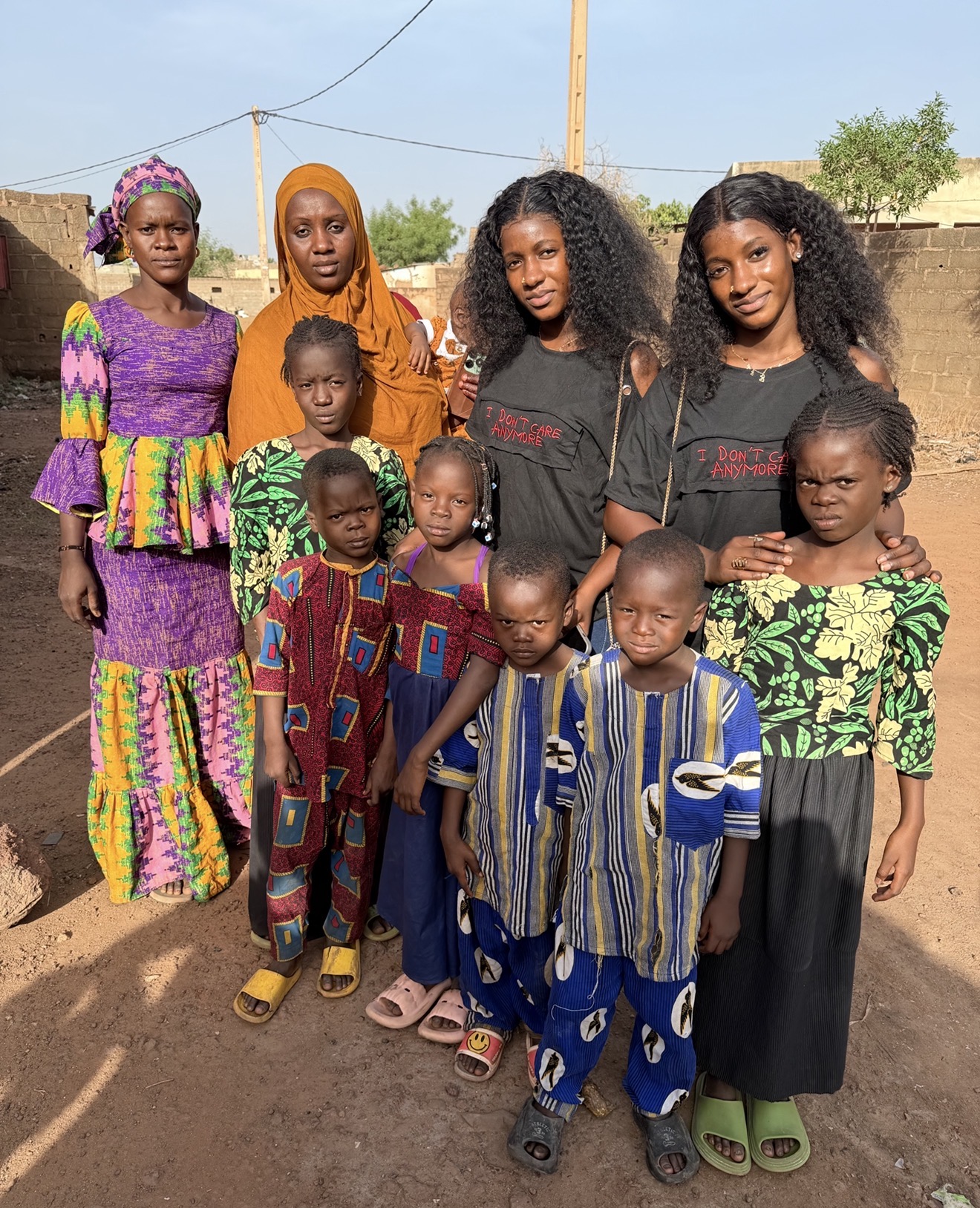 Solidarité : Les Twins Bintou & Fanta font un geste du cœur en faveur des familles vulnérables au Mali