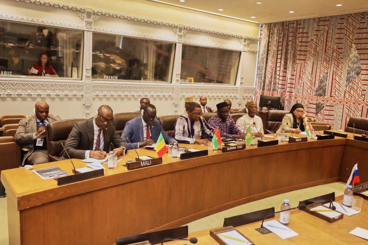 Dans le cadre de leur concertation diplomatique régulière, les Ministres des Affaires étrangères de la Confédération des Etats du Sahel (AES) ont eu,